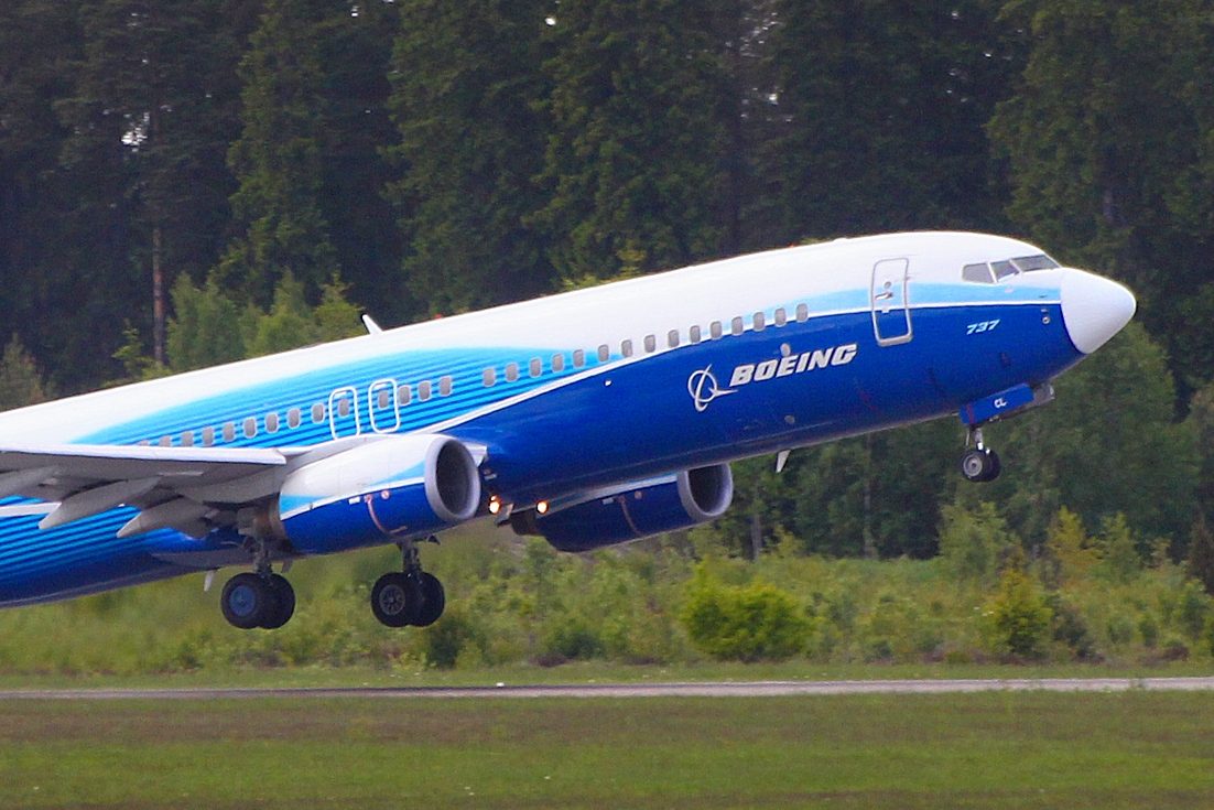 Boeing 737-800 · Boeing